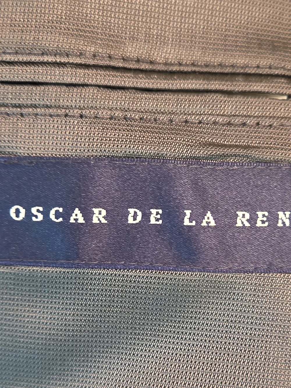 Oscar de la Renta refined gray